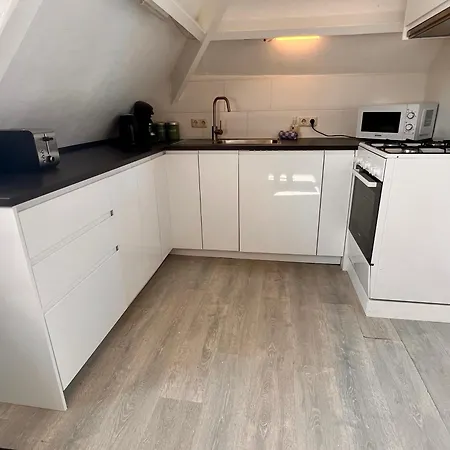 Church Square * Зандфорт